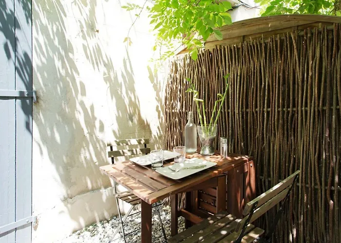 GregBnb-com - Studio CLIMATISÉ - Terrasse&parking privé